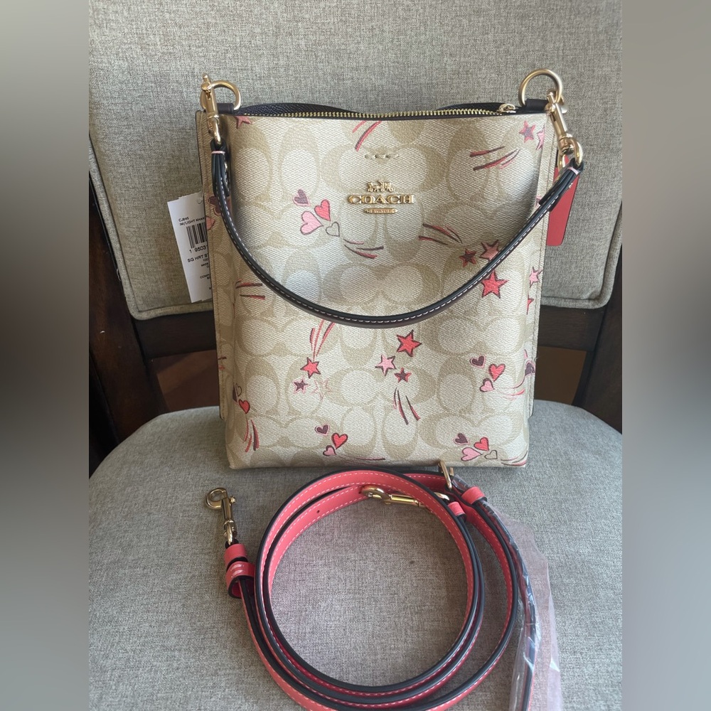 NWT！COACH MOLLIE BUCKET BAG 22 IN SIGNATURE CANVAS WITH HEART AND STAR（CJ645） - Picture 5 of 12